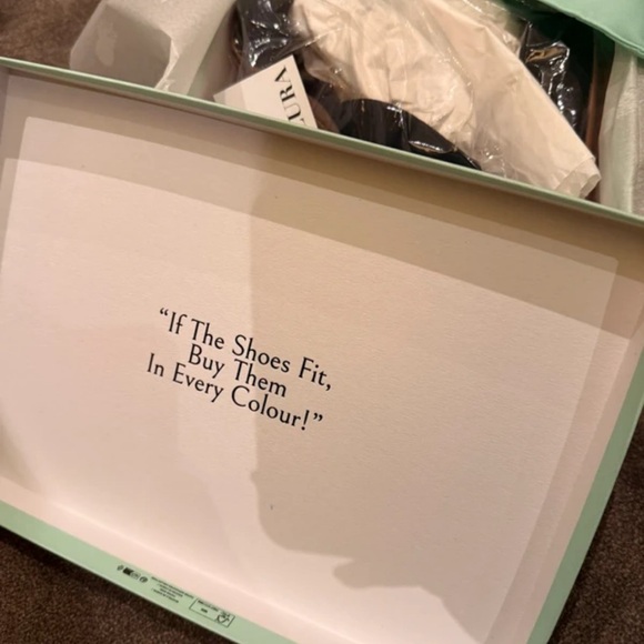 Aquazzura Black Pointed Toe Heels - Picture 6 of 9